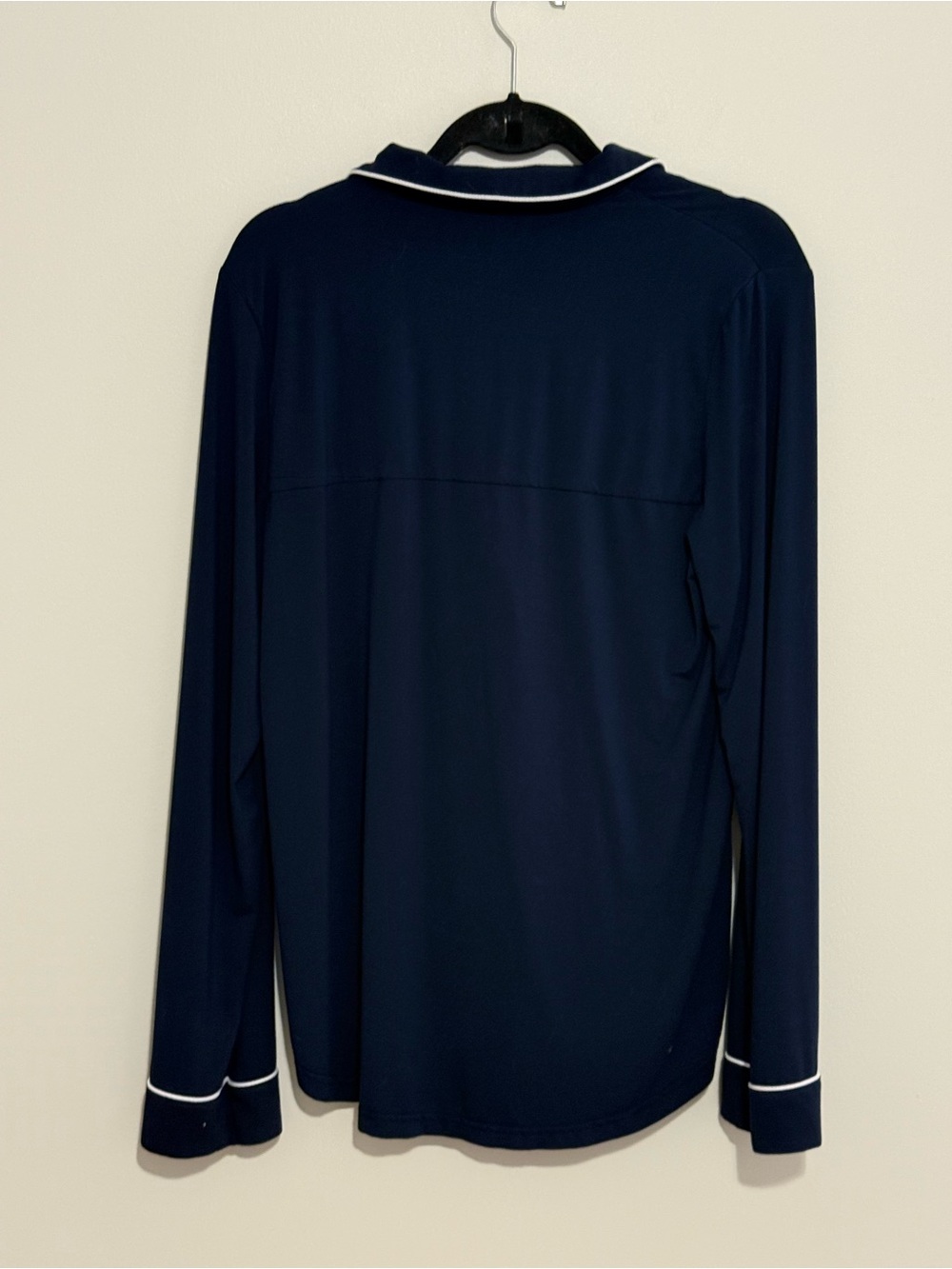 Cozy Earth Navy Blue Pajama Top White Piping Button Down Lounge Sleepwear - Picture 7 of 9